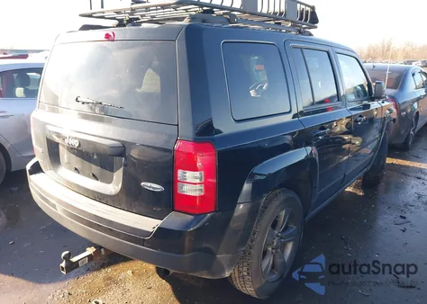 2015 Jeep Patriot High Altitude Edition z USA, uszkodzony, nr VIN 1C4NJRFBXFD168472